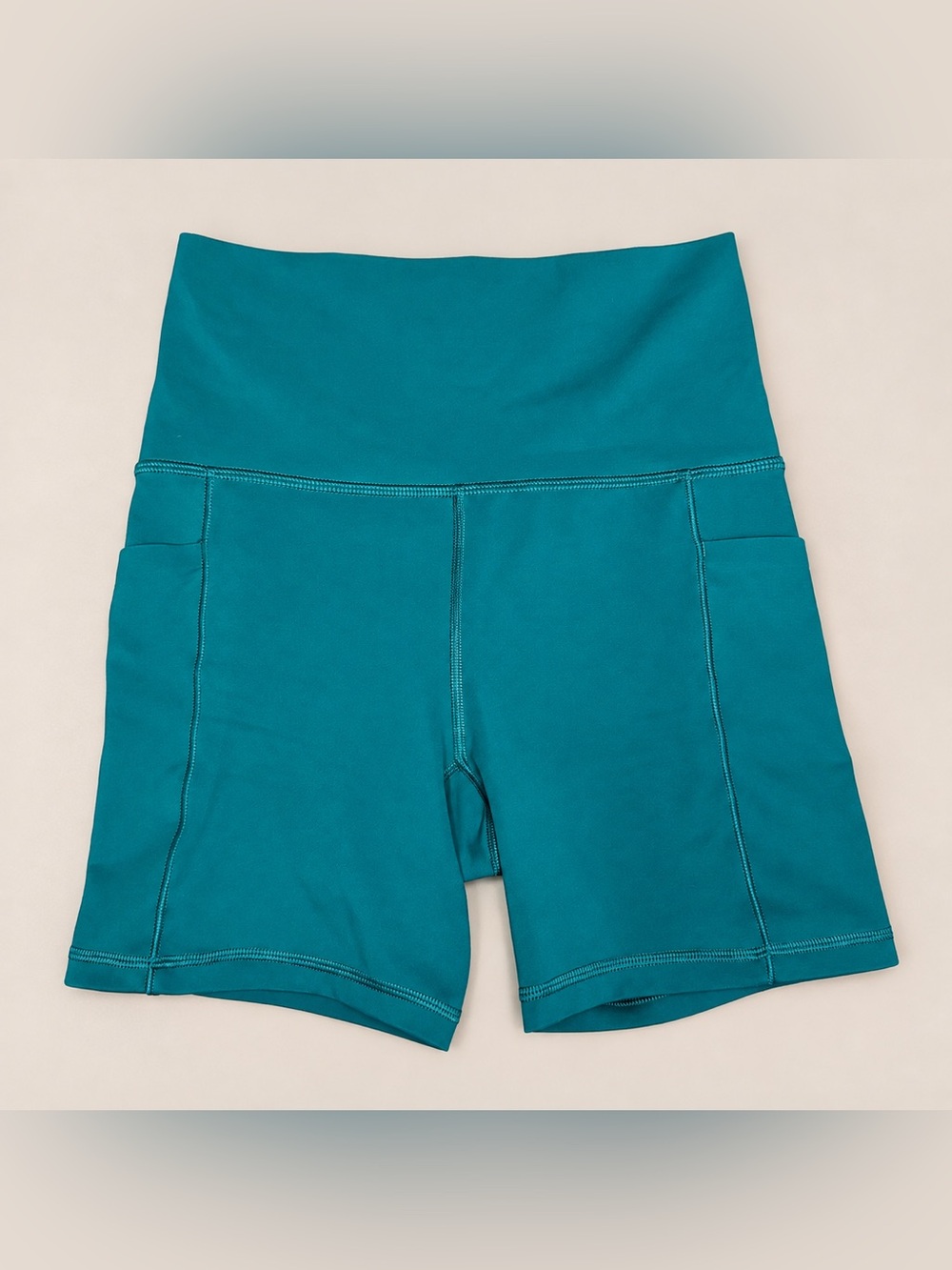 Athleta Salutation Stash High Rise 5” Shorts Coastal Teal XXS Yoga Gym Pockets